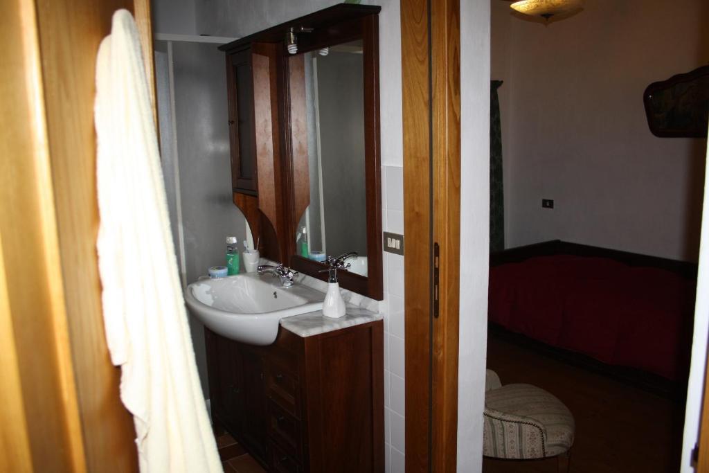 I Guardiani Bed and Breakfast Carlino Δωμάτιο φωτογραφία